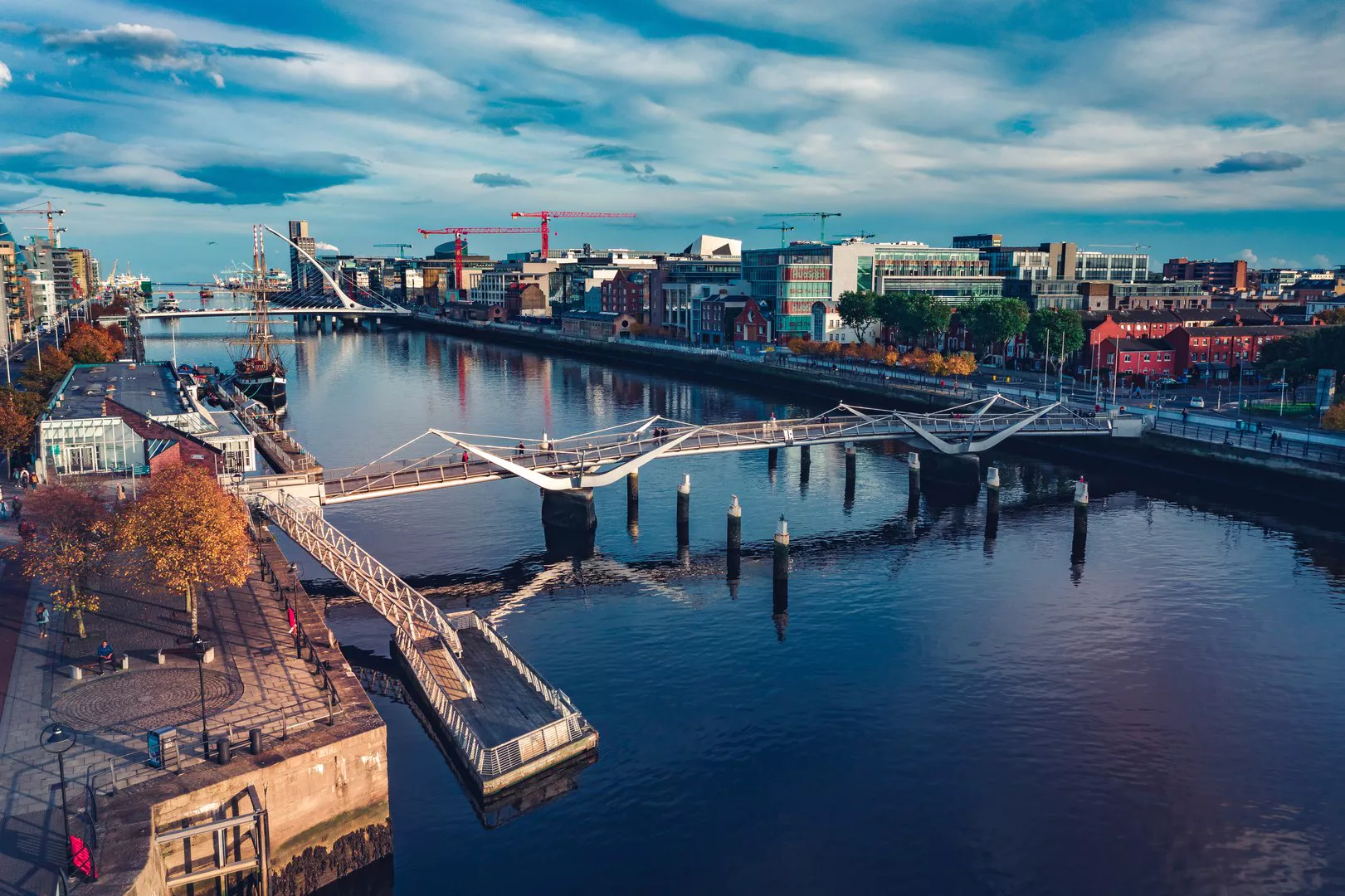 DUBLIN DOCKLANDS / GRAND CANAL INNOVATION CLUSTER